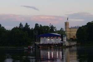 4 июля Гатчина приглашает на грандиозный гала-концерт «Ночь музыки в Гатчине-2015»!